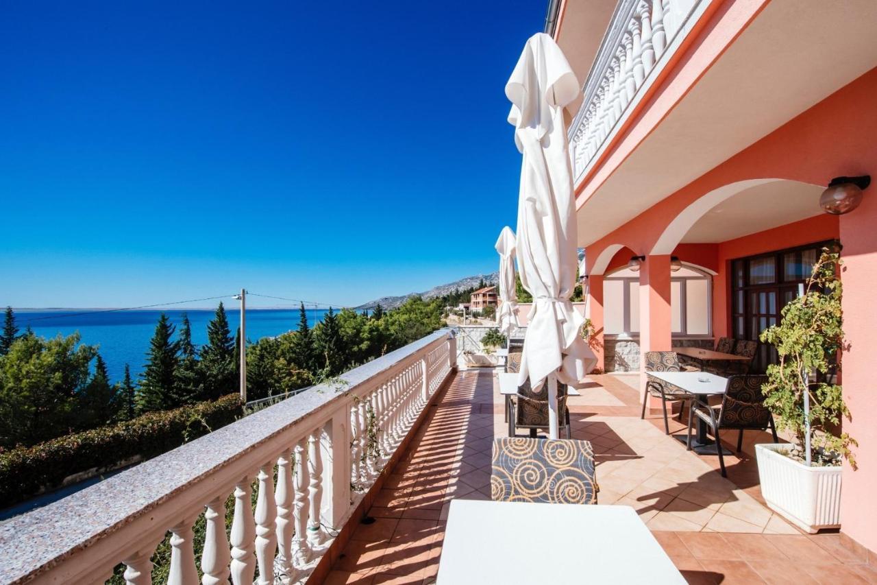 Apartments By The Sea Starigrad, Paklenica - 16421 Buitenkant foto